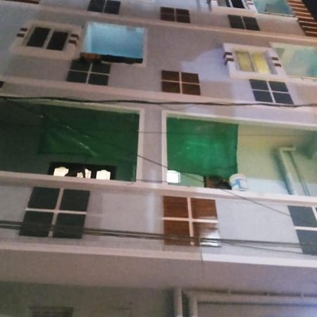 Dziire Service Apartment Hyderabad Bagian luar foto