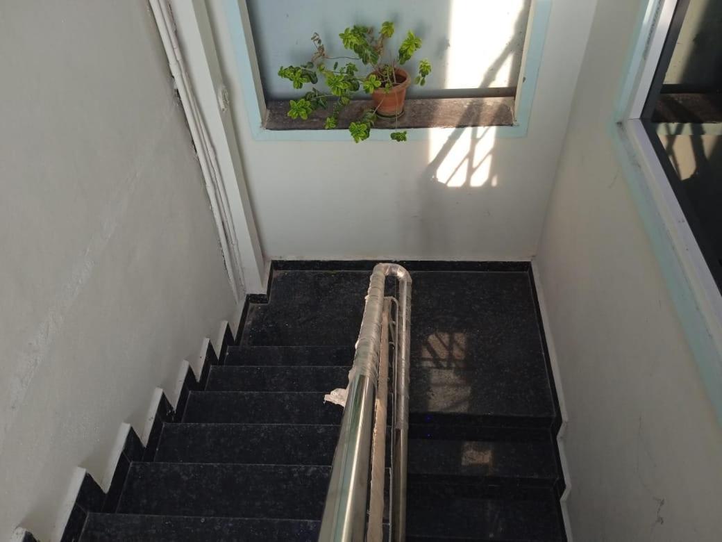 Dziire Service Apartment Hyderabad Bagian luar foto